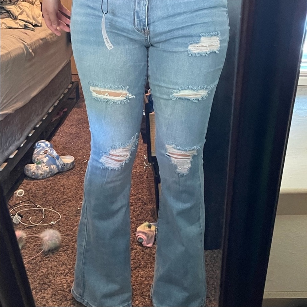 . - Picture 2 of 4